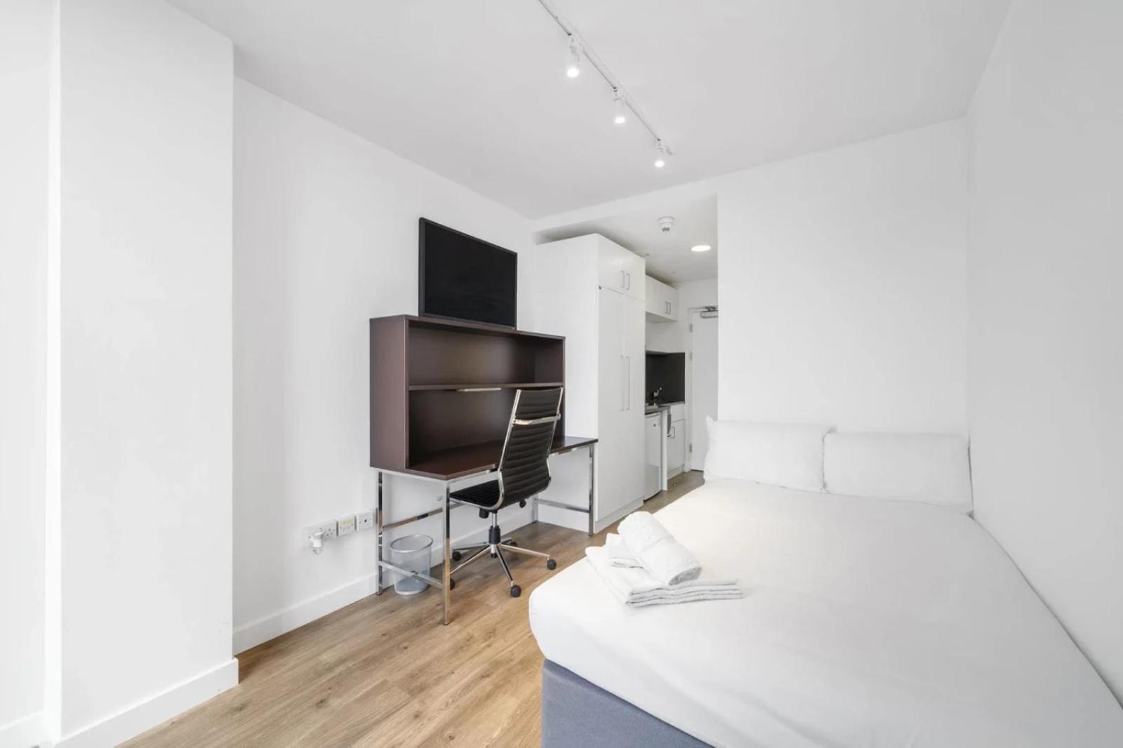 Apartment Studios, And Private Bedrooms With Shared Kitchen At Chapter Kings Cross In London